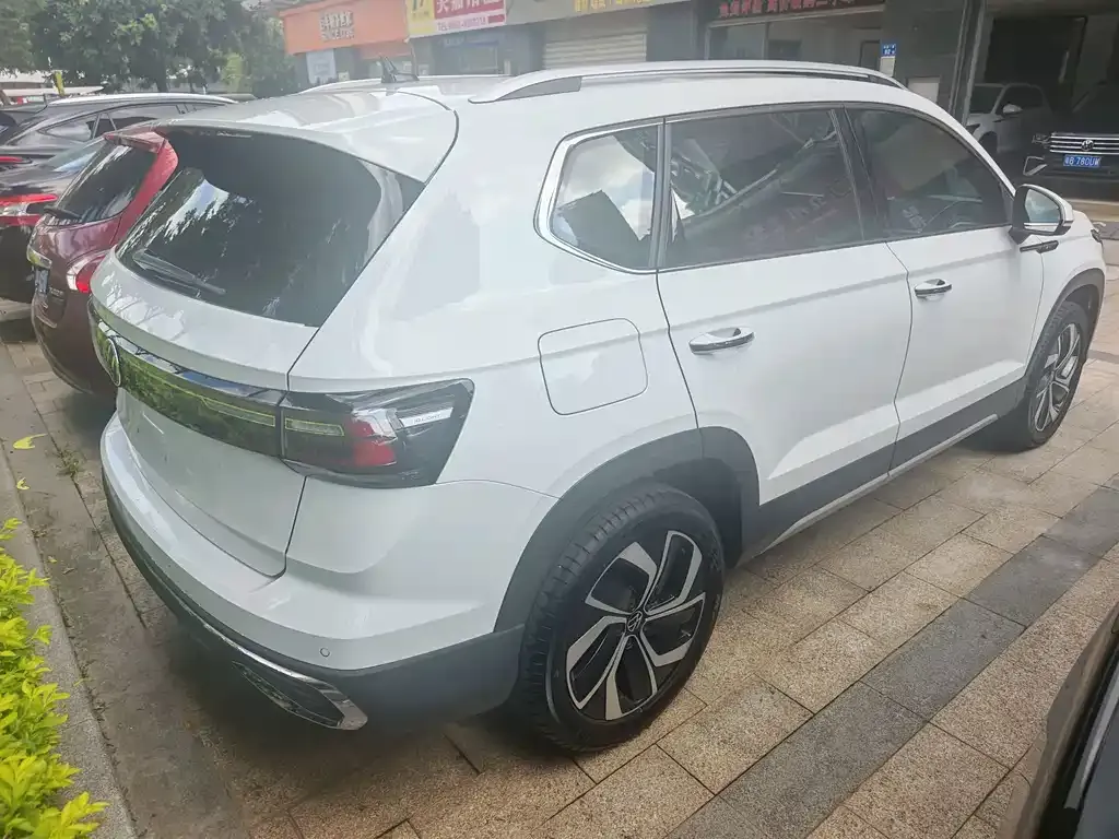 Volkswagen Tharu — фото 8