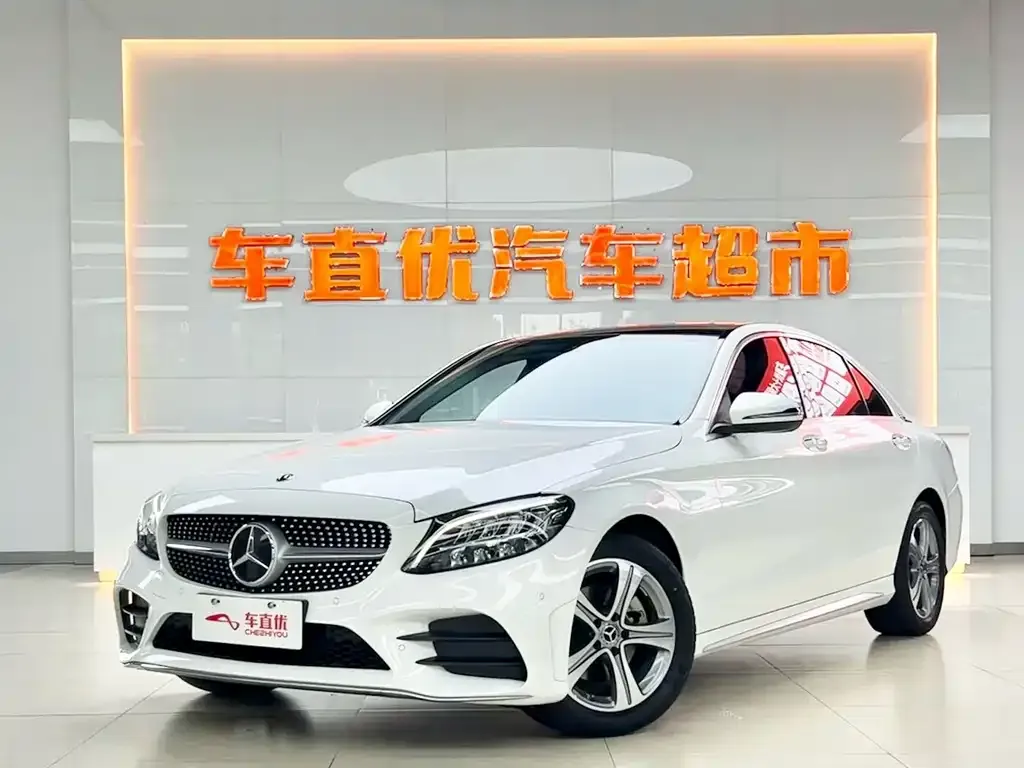 Mercedes-Benz C-Class — фото 1