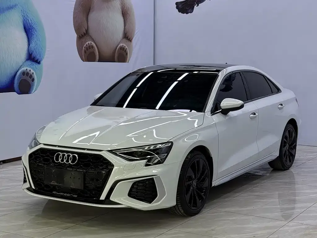 Audi A3 — фото 1