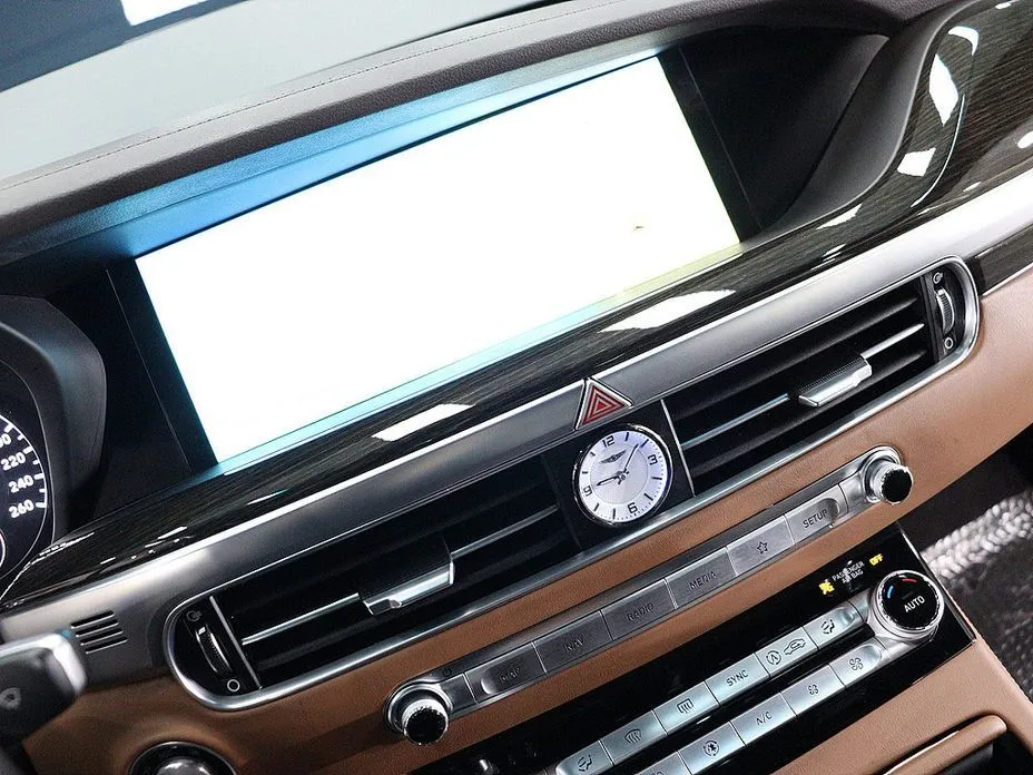 Genesis G90 — фото 9