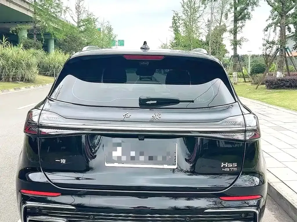 Hongqi HS5 — фото 8