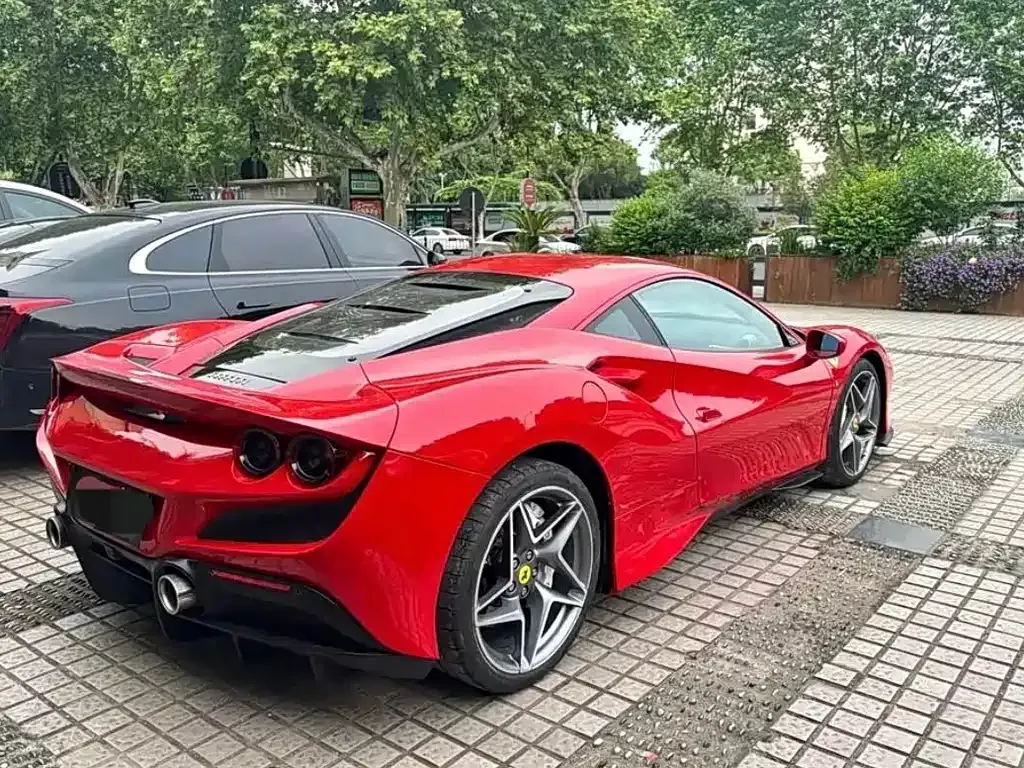 Ferrari F8 — фото 4