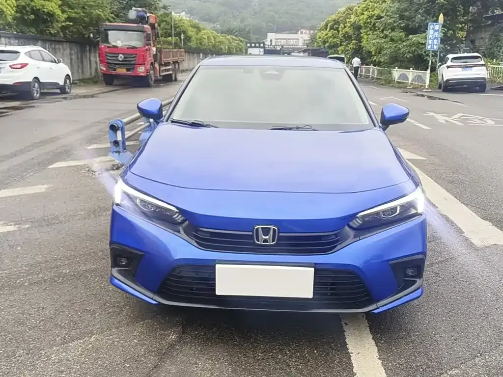 Honda Civic — фото 10
