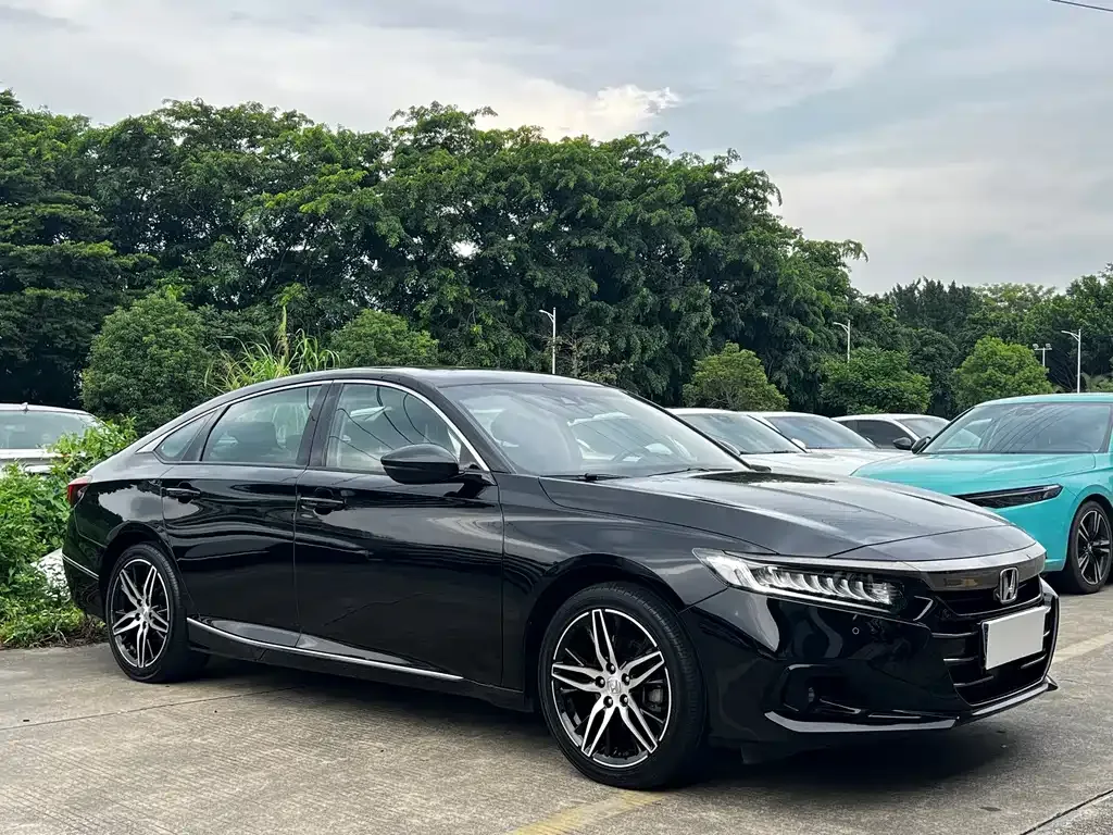 Honda Accord — фото 4