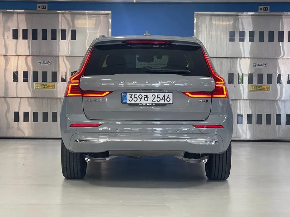 Volvo XC60 — фото 7