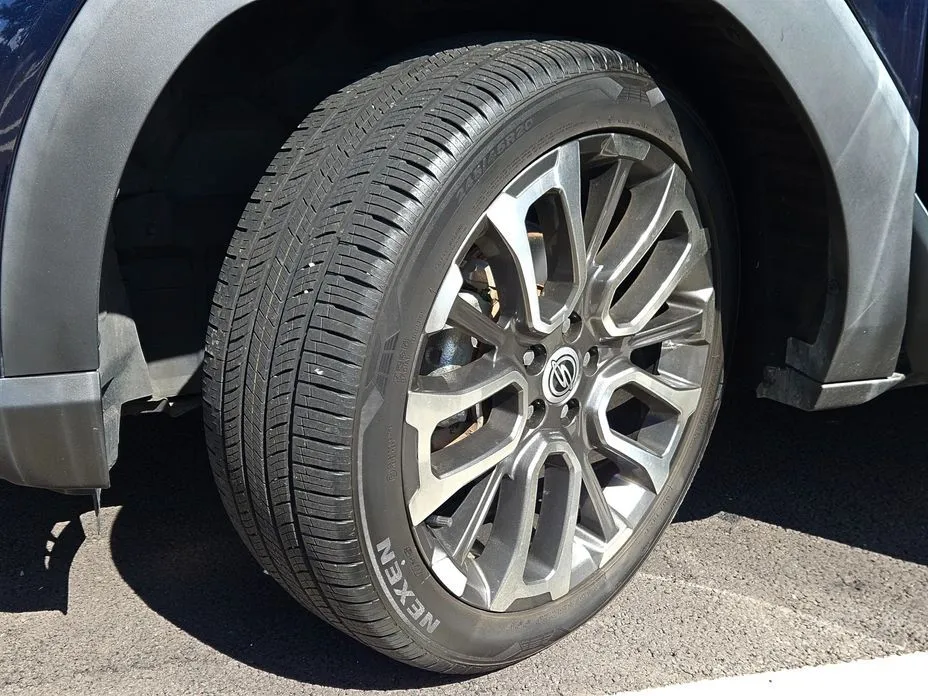 KG Mobility (Ssangyong) Torres — фото 9