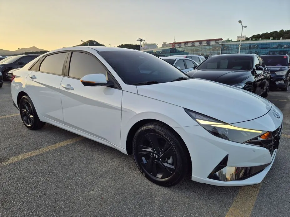 Hyundai AVANTE — фото 5