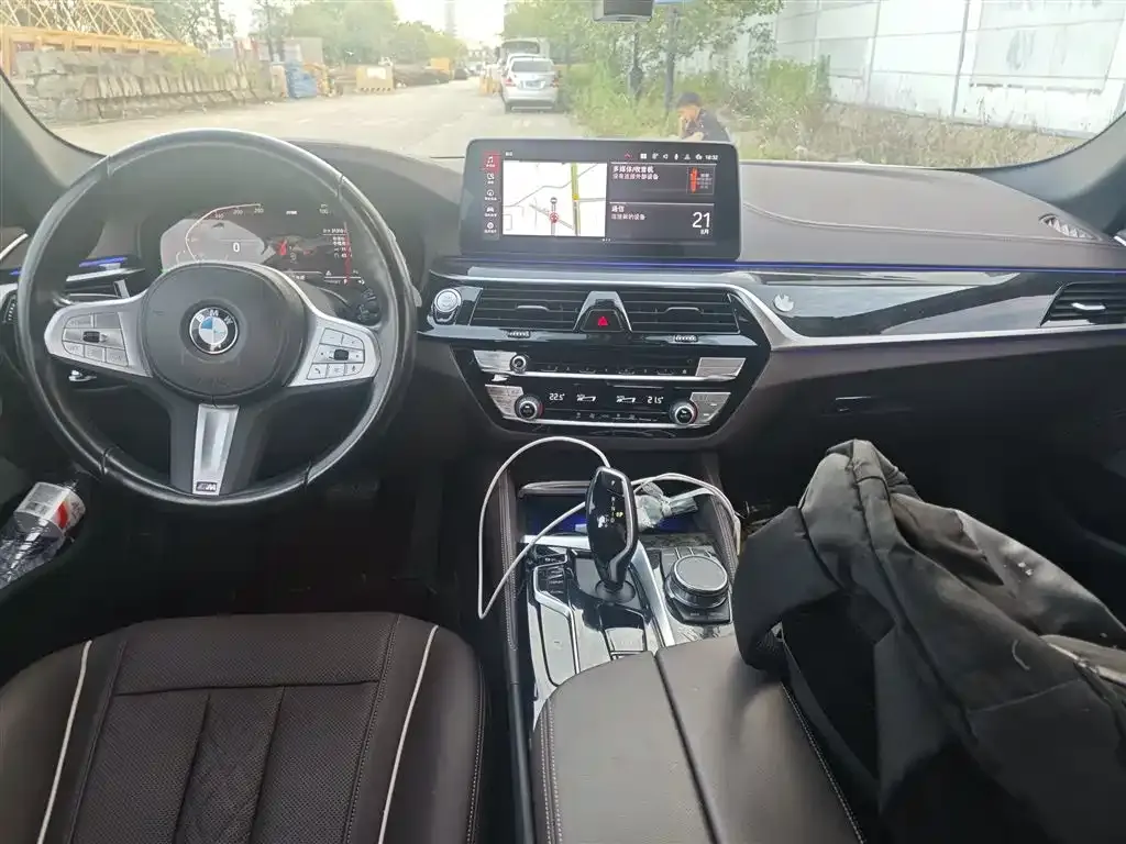 BMW 5 Series — фото 5