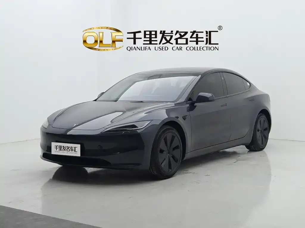 Tesla Model 3 — фото 1
