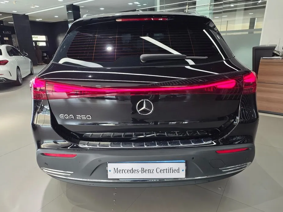 Mercedes-Benz EQA — фото 10