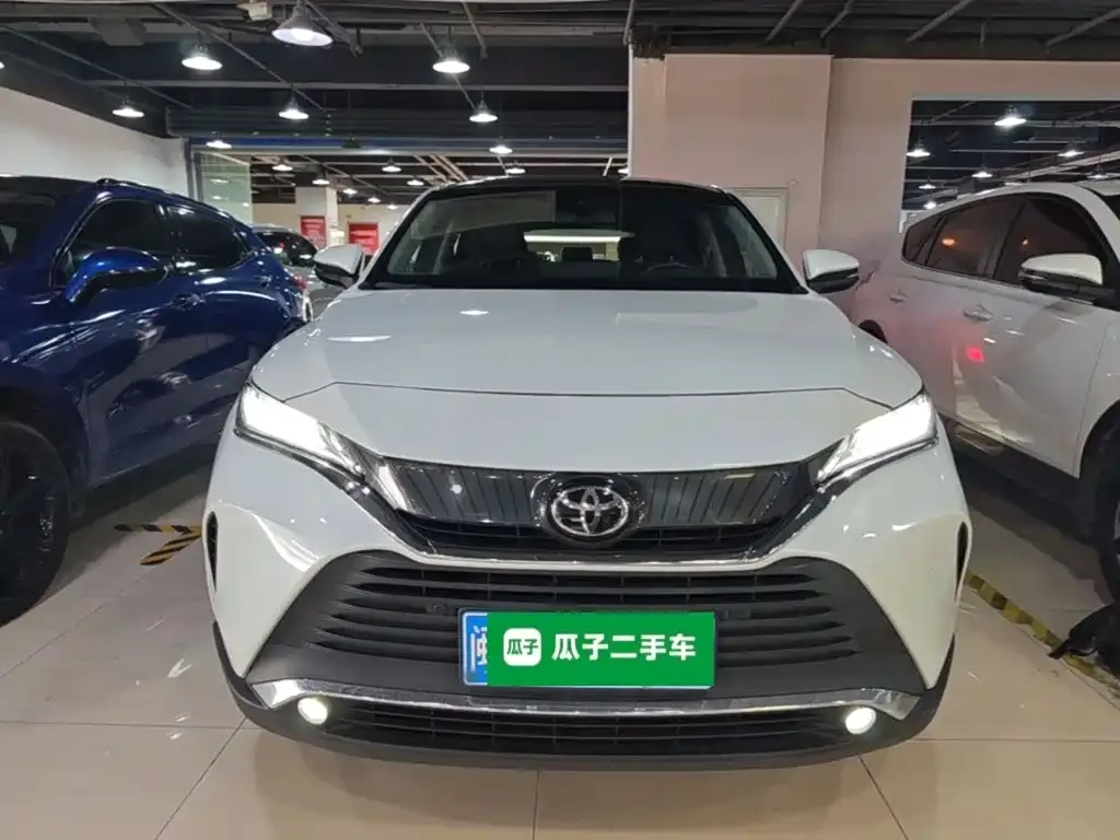 Toyota Harrier — фото 10