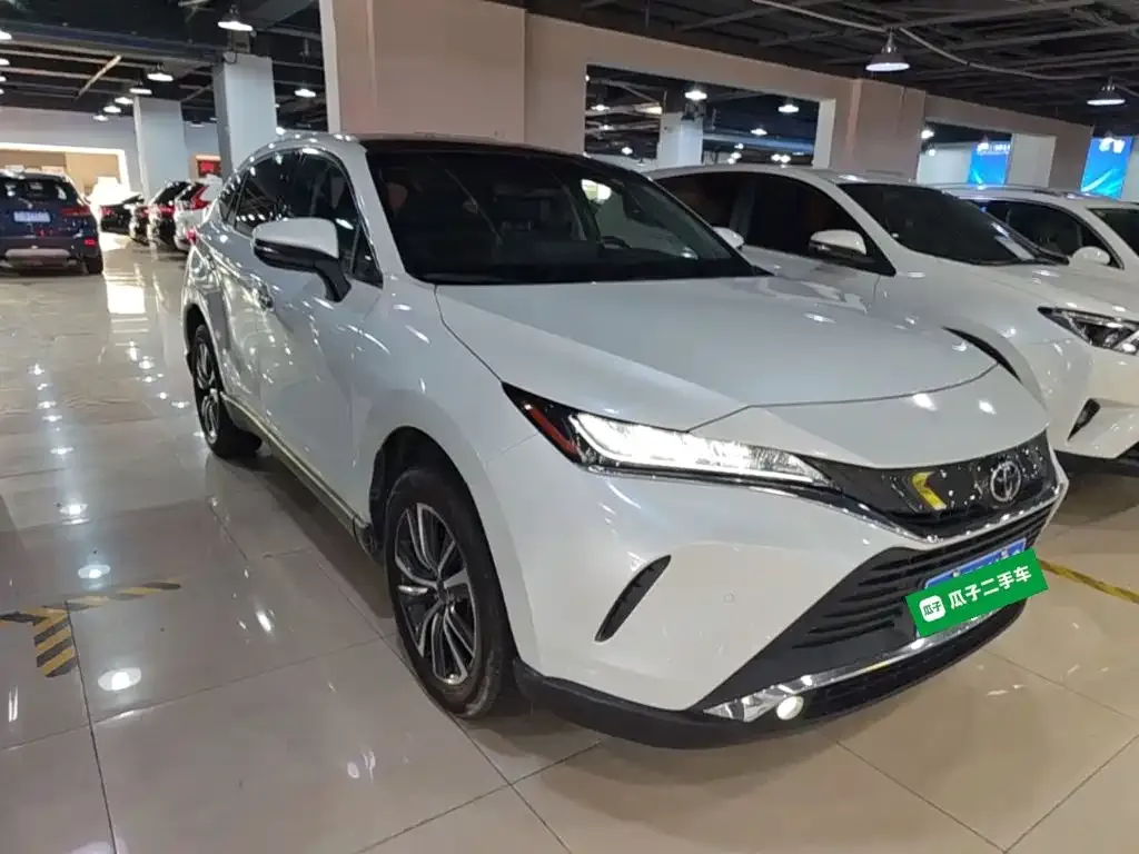 Toyota Harrier — фото 5