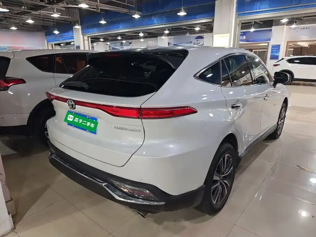 Toyota Harrier — фото 9