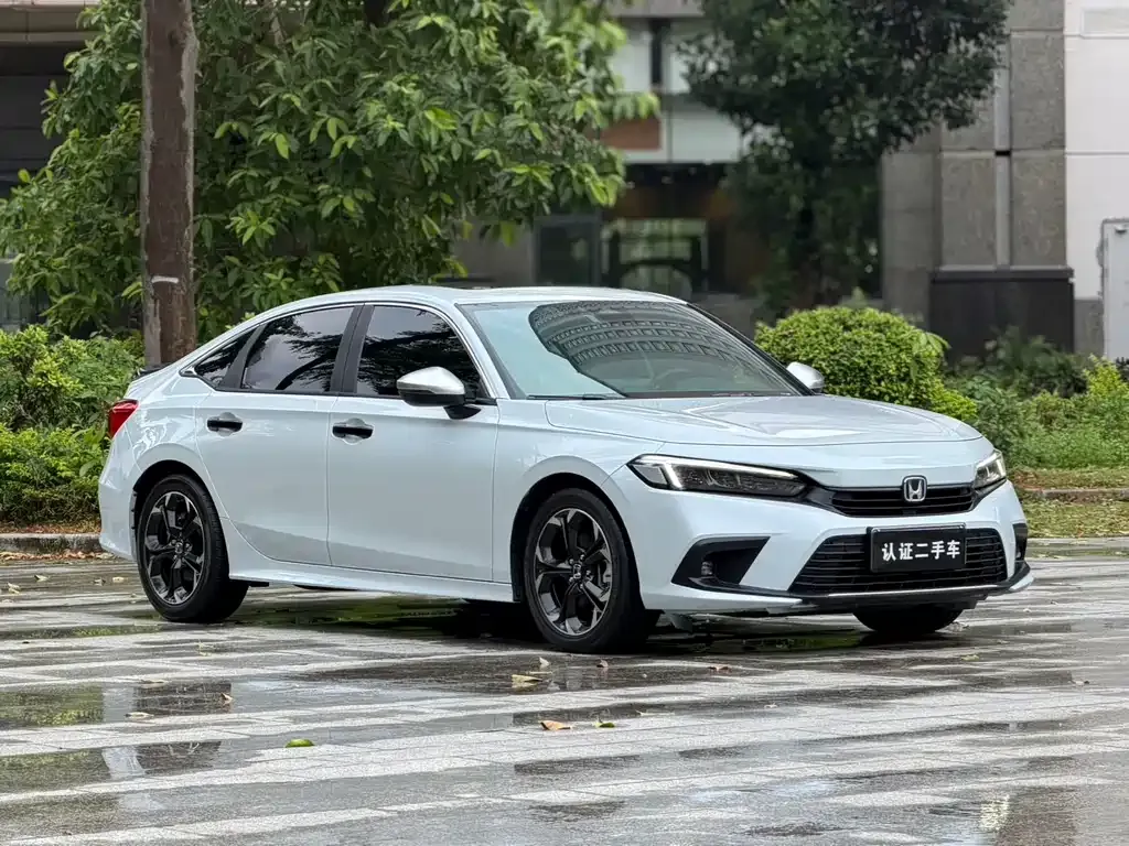 Honda Civic — фото 10