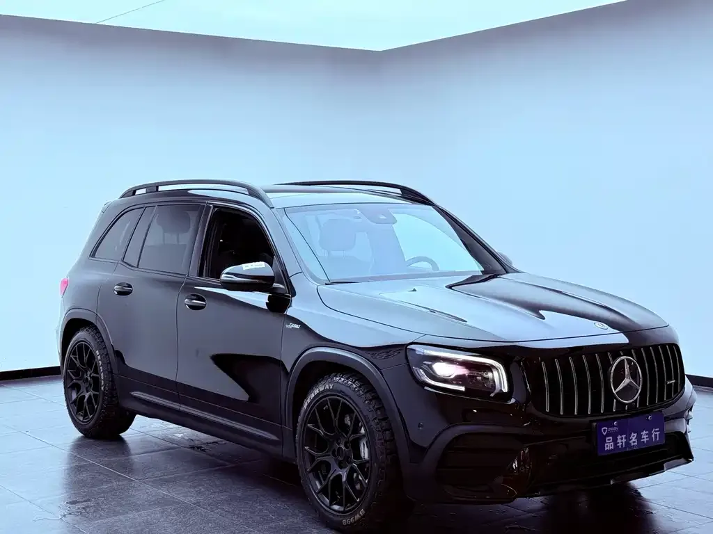 Mercedes-Benz GLB AMG — фото 4