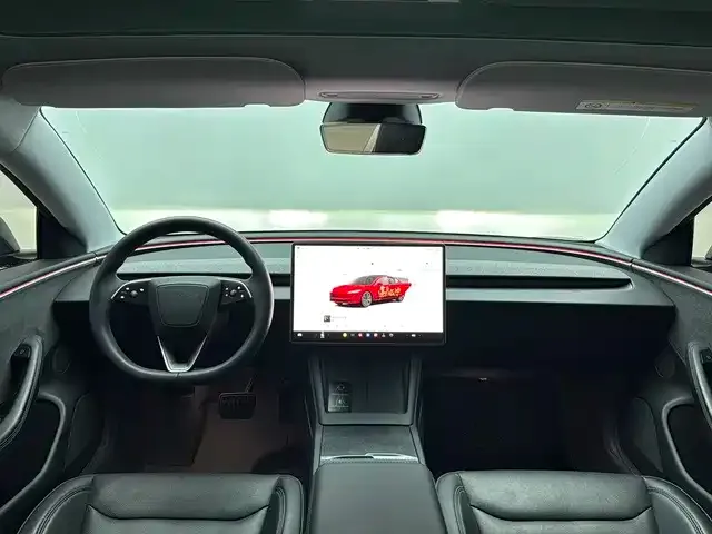 Tesla Model 3 — фото 3