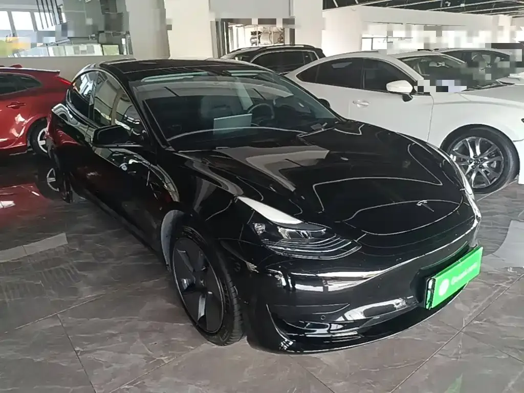 Tesla Model 3 — фото 2