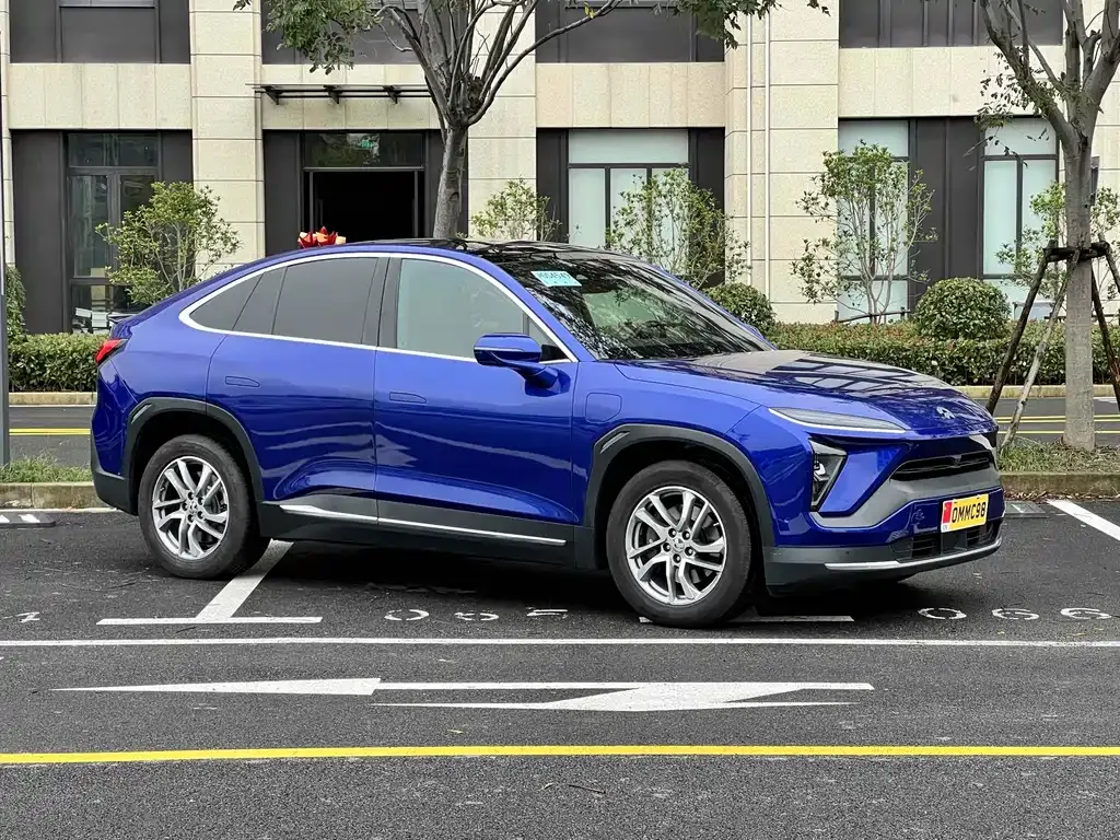 NIO EC6 — фото 8
