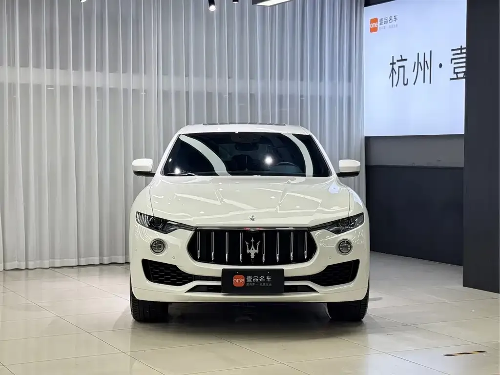 Maserati Levante — фото 6