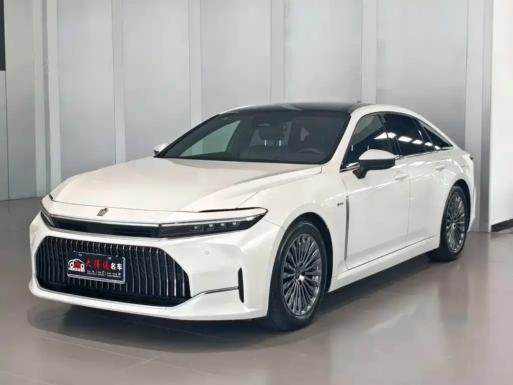 Toyota Crown (Import) — фото 1