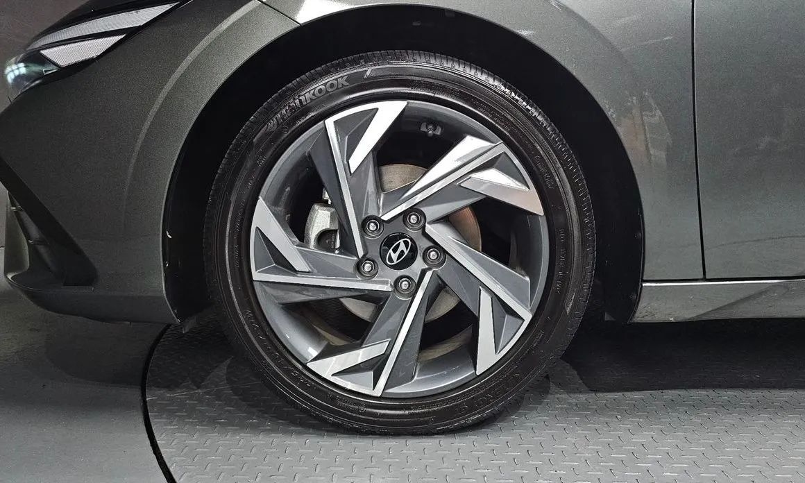 Hyundai AVANTE — фото 8