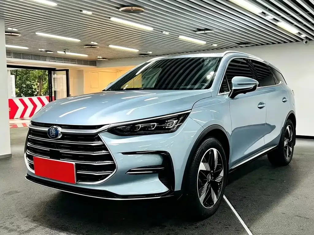 BYD Tang New Energy — фото 1