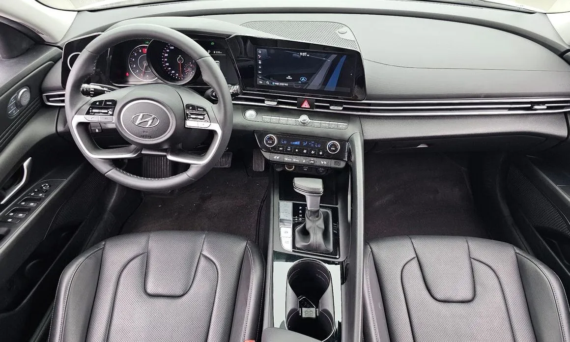 Hyundai AVANTE — фото 9