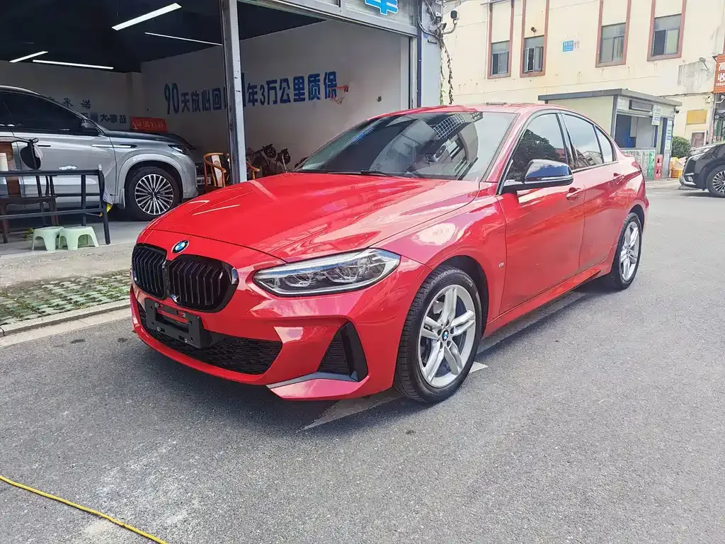 BMW 1 Series — фото 1