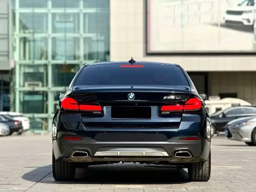 BMW 5 Series — фото 3