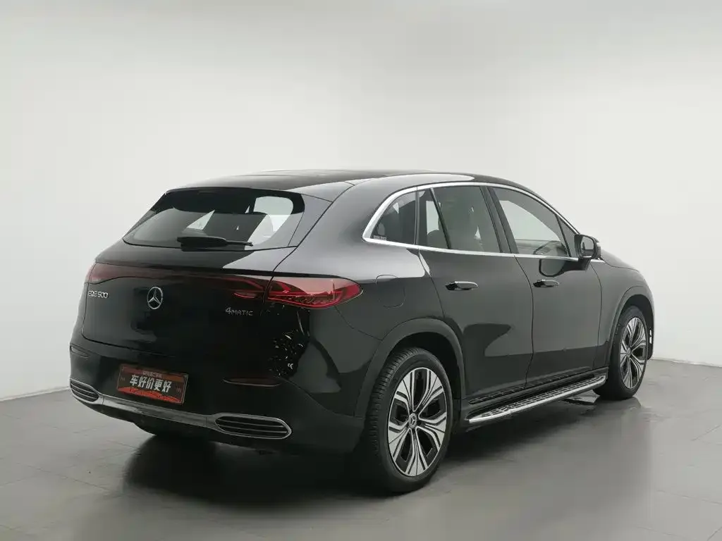 Mercedes-Benz EQE SUV — фото 4