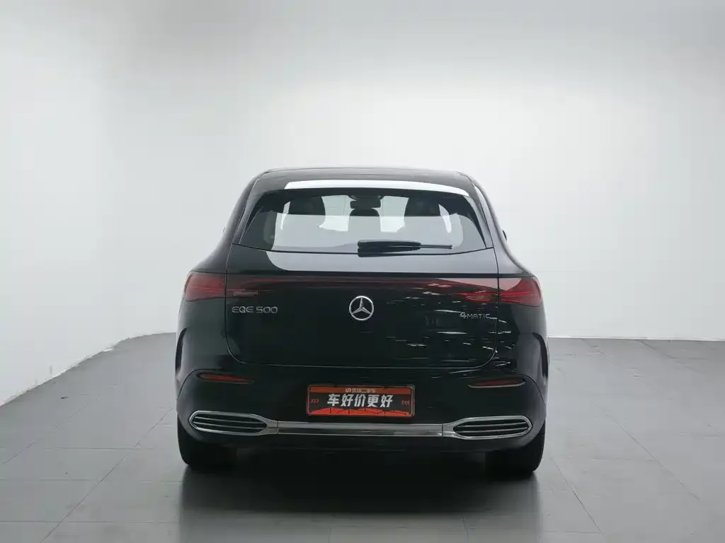 Mercedes-Benz EQE SUV — фото 9