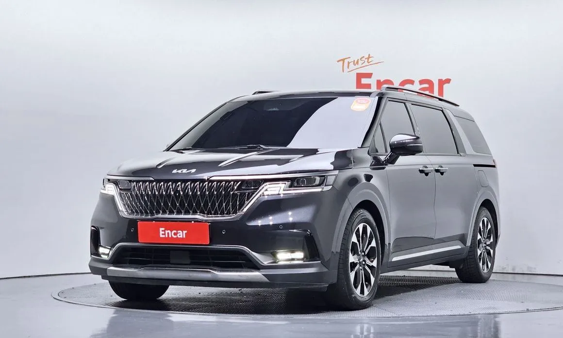 Kia Carnival — фото 1