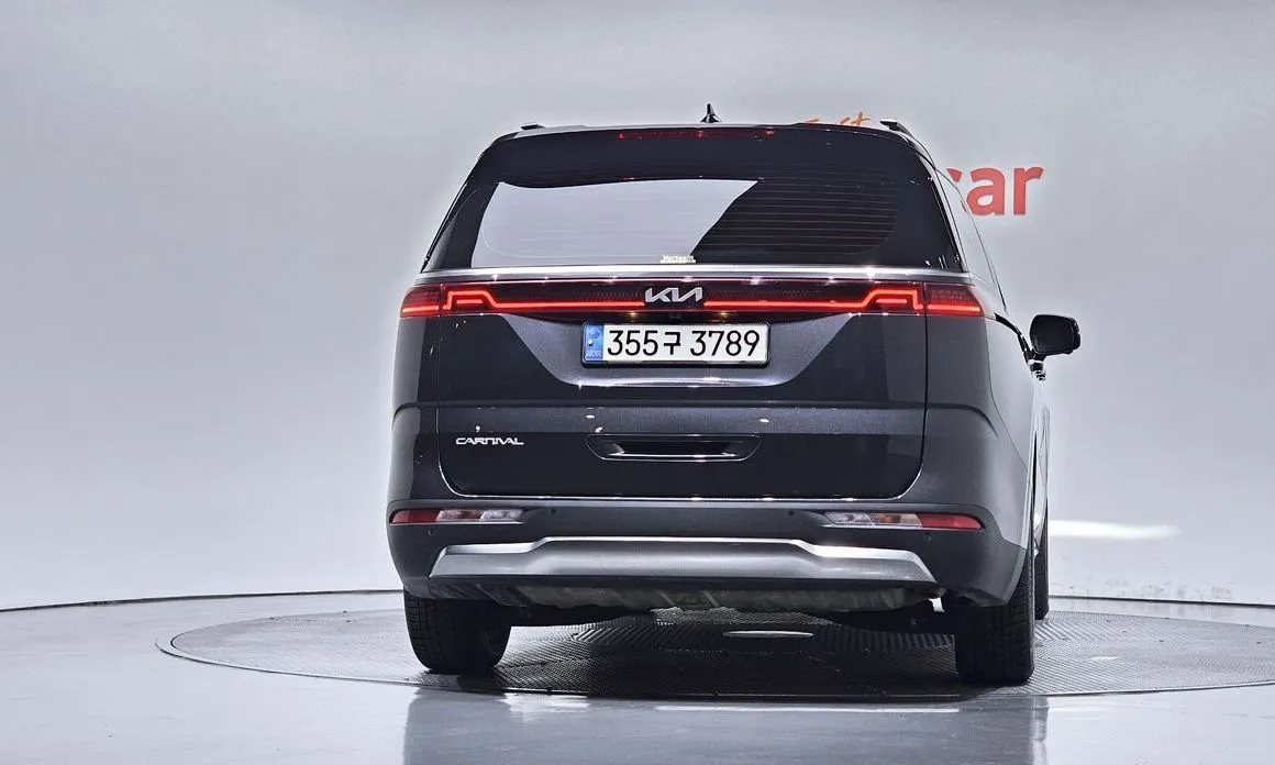 Kia Carnival — фото 10