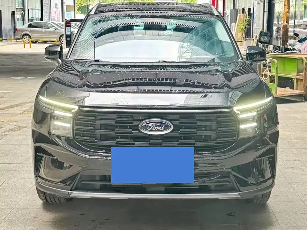 Ford Edge — фото 1