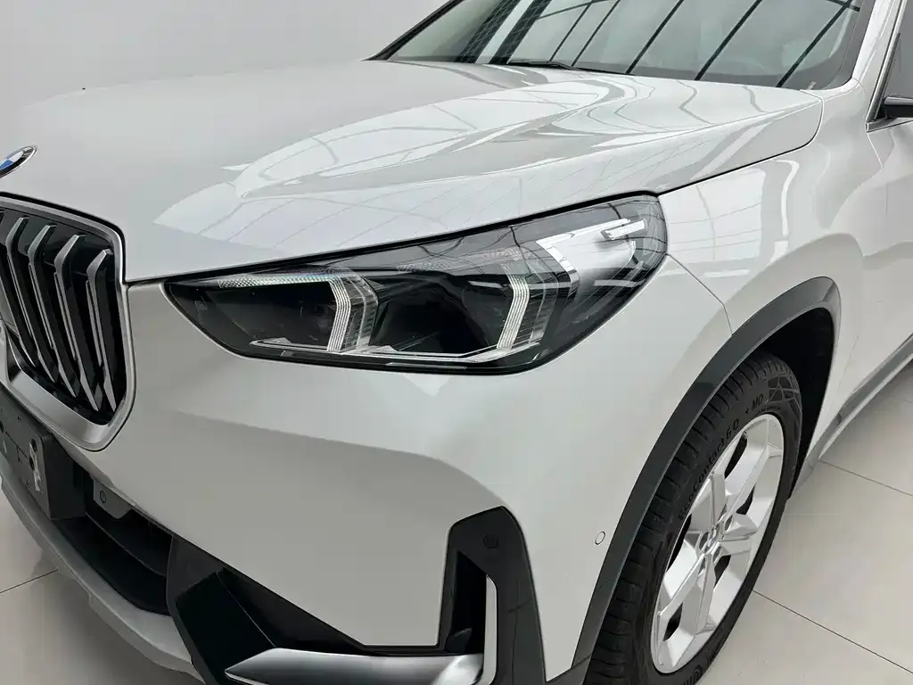 BMW X1 — фото 3