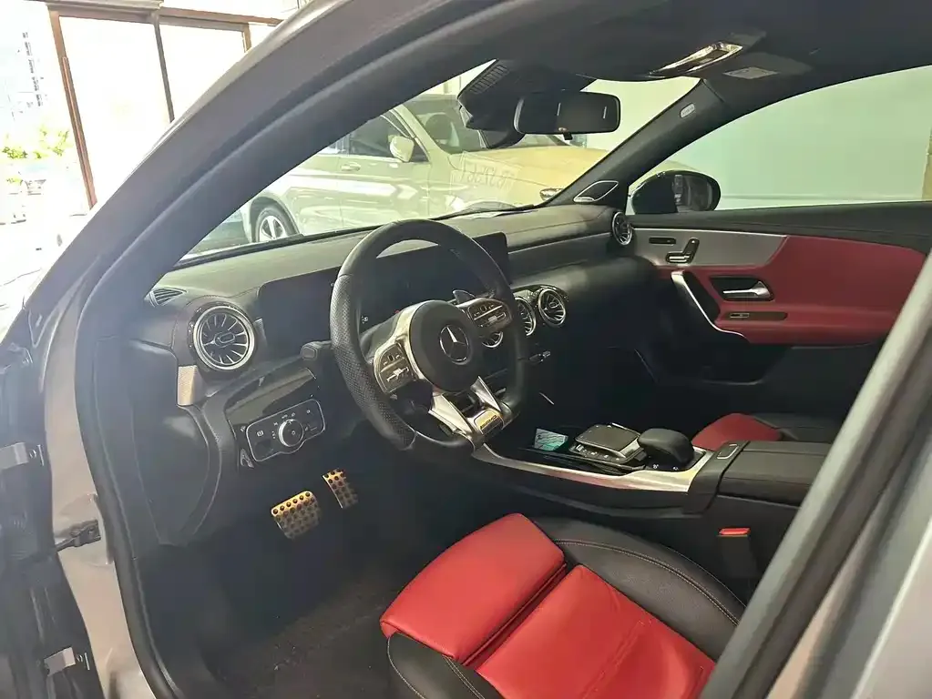 Mercedes-Benz A-Class AMG — фото 9