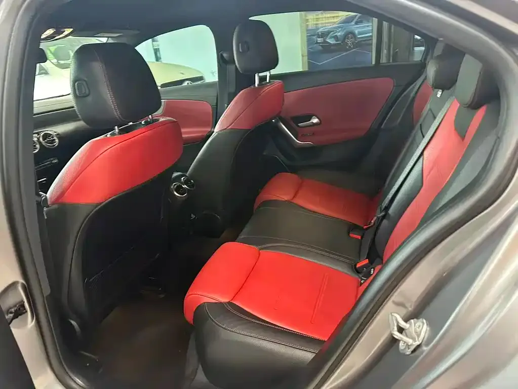 Mercedes-Benz A-Class AMG — фото 4