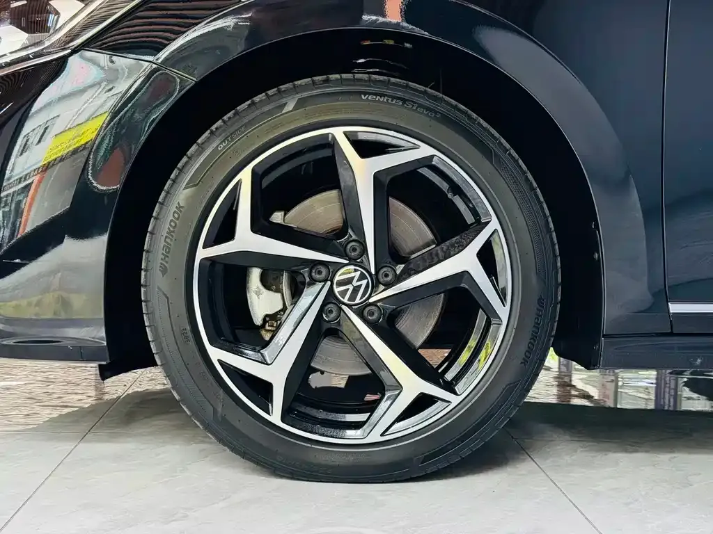 Volkswagen Passat — фото 2