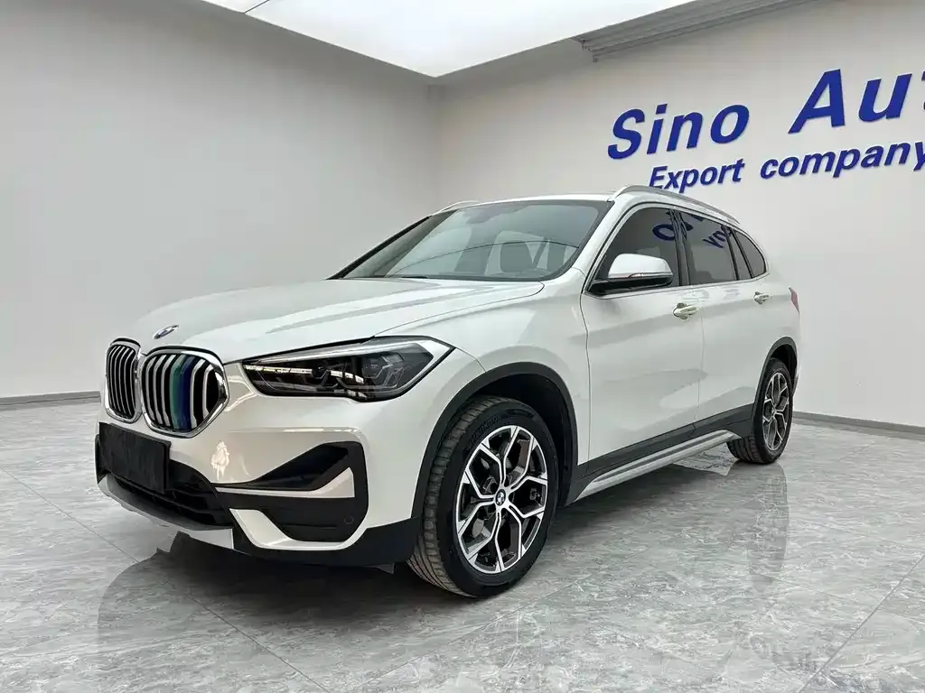 BMW X1 — фото 1