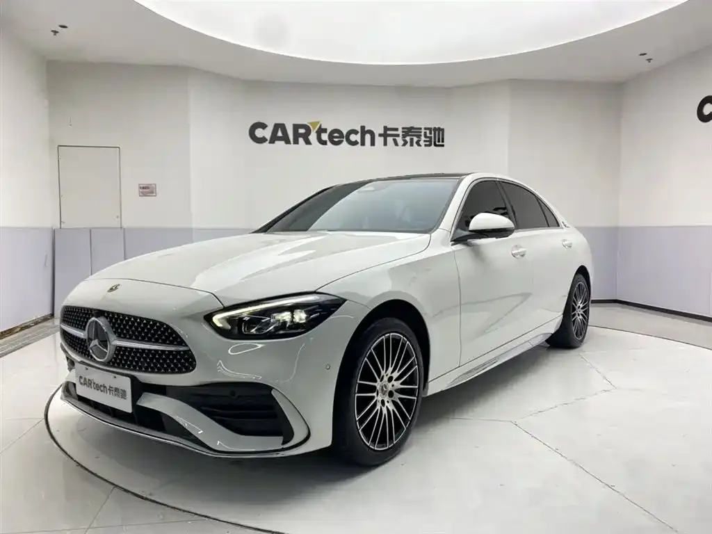 Mercedes-Benz C-Class — фото 1