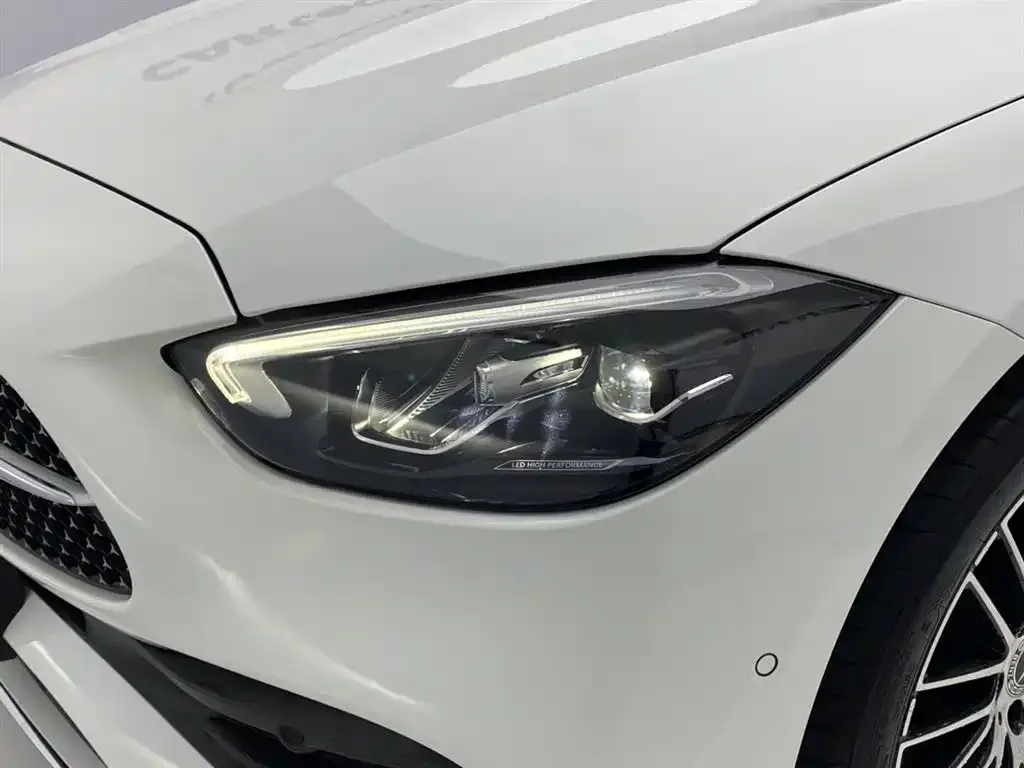 Mercedes-Benz C-Class — фото 10