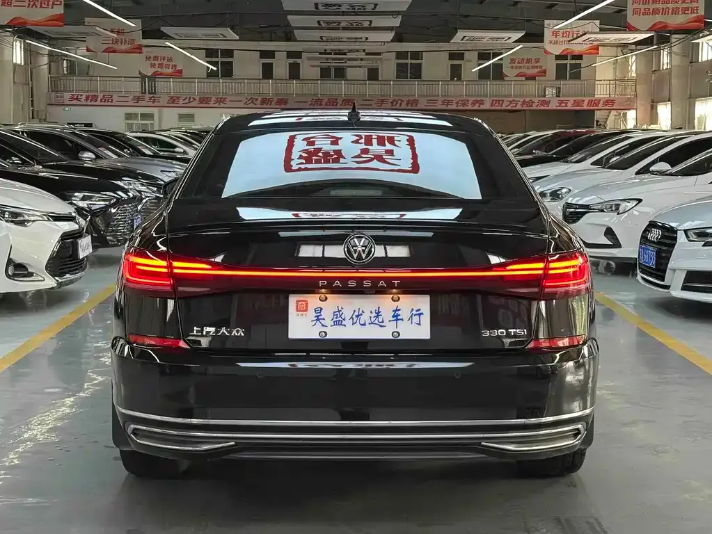 Volkswagen Passat — фото 4