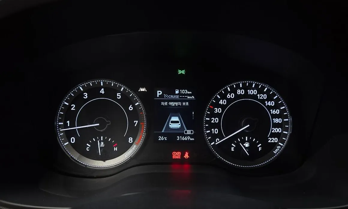 Hyundai Venue — фото 2