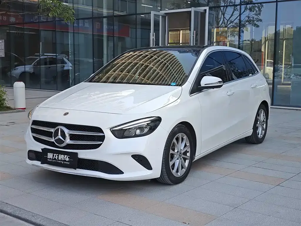 Mercedes-Benz B-Class — фото 1
