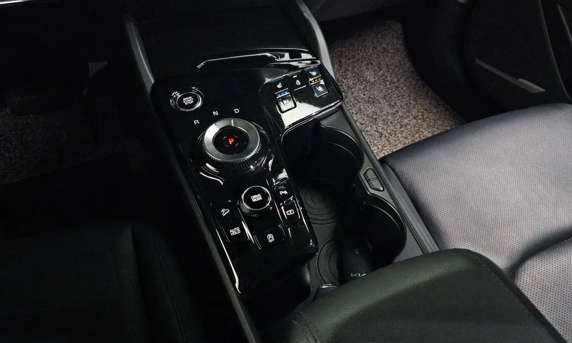 Kia Sportage — фото 10