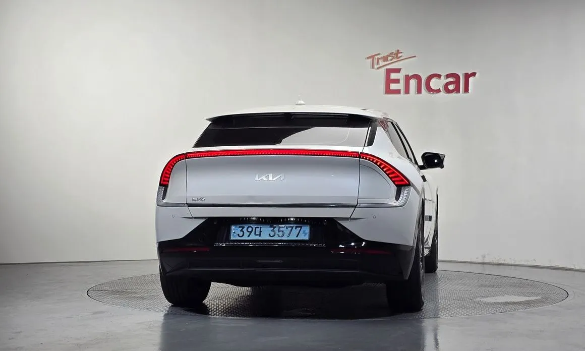 Kia EV6 — фото 6