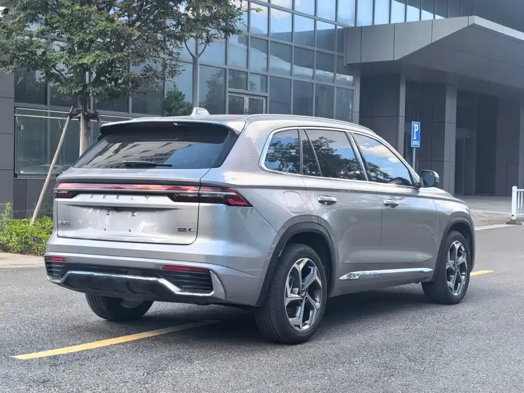 Geely Xingyue L — фото 4