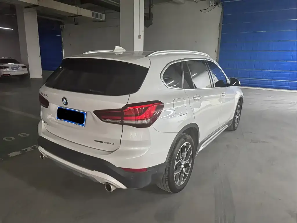 BMW X1 — фото 9
