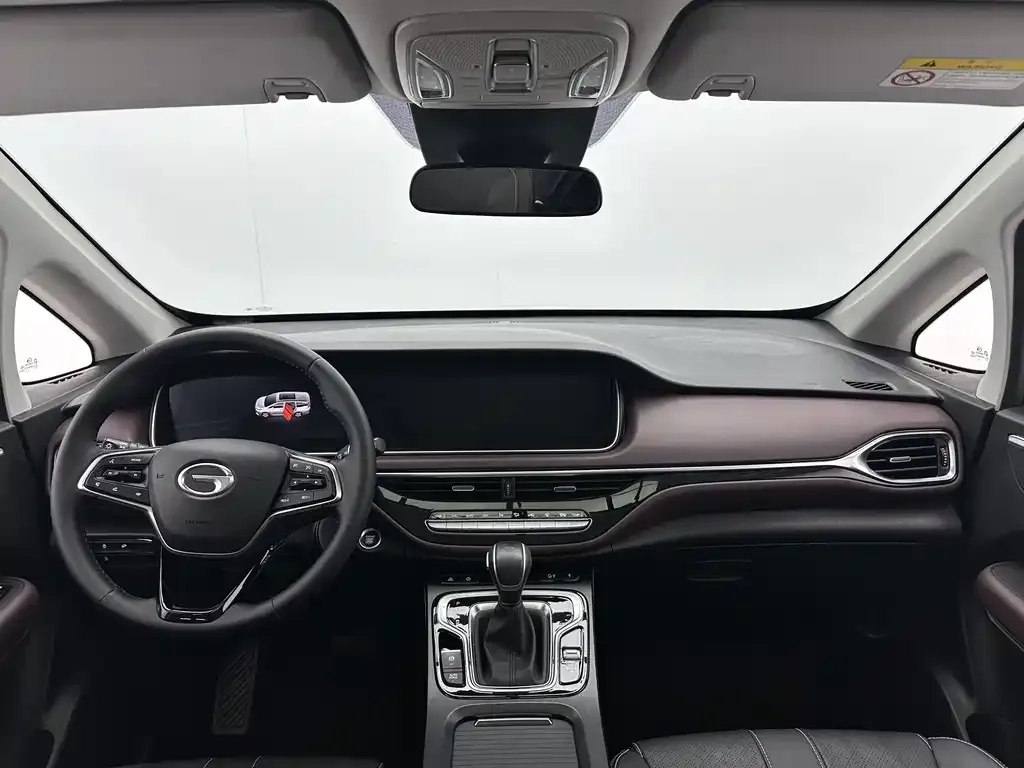 GAC Motor Trumpchi M6 — фото 3