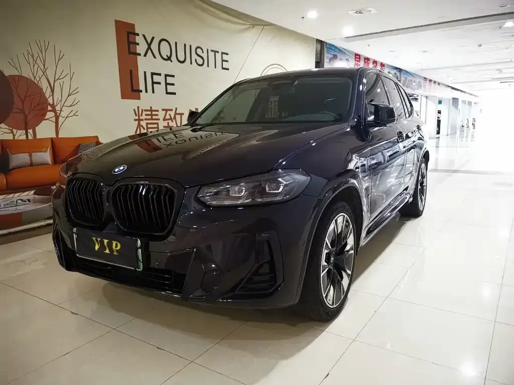 BMW iX3 — фото 1